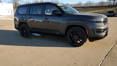 2023 Jeep Grand Wagoneer Series III Obsidian