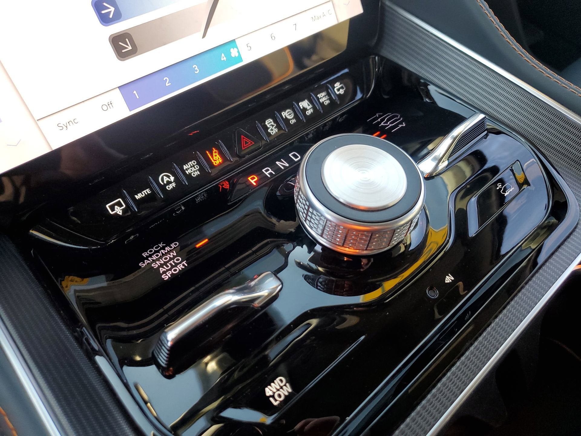 2023 Jeep Grand Wagoneer Series III Obsidian