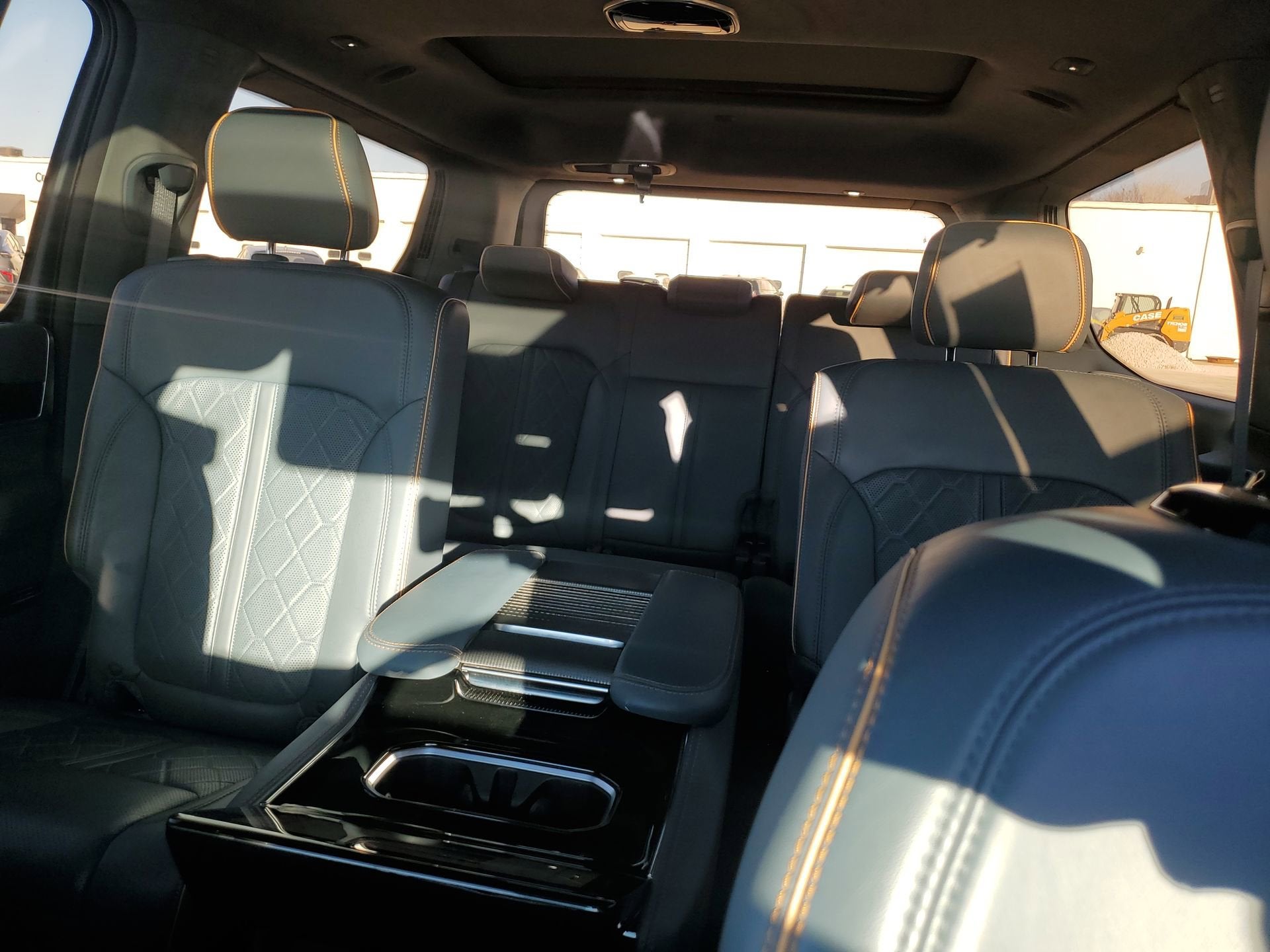 2023 Jeep Grand Wagoneer Series III Obsidian