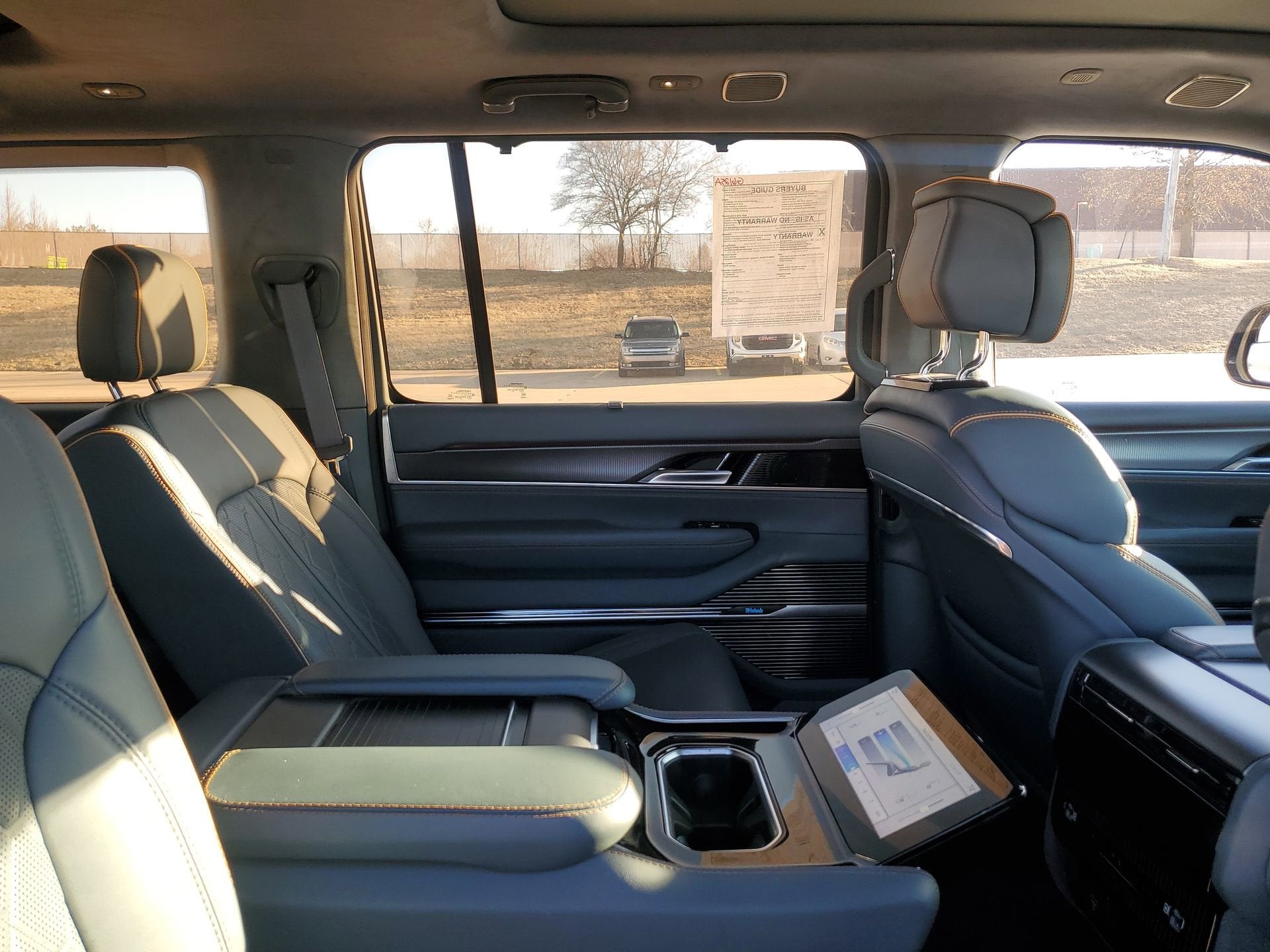 2023 Jeep Grand Wagoneer Series III Obsidian