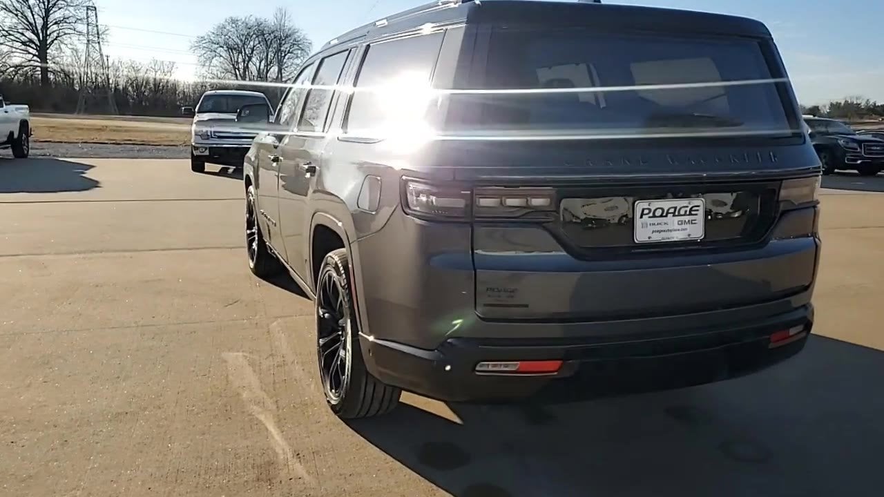 2023 Jeep Grand Wagoneer Series III Obsidian