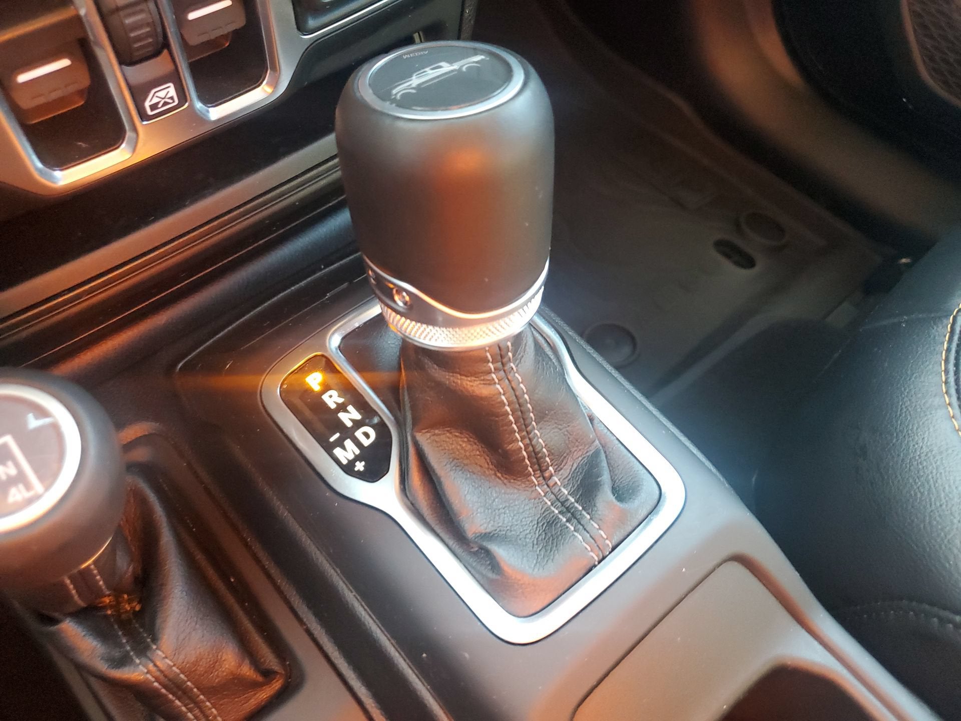 2025 Jeep Gladiator High Tide