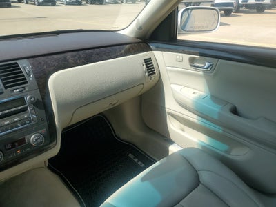 2009 Cadillac DTS w/1SB