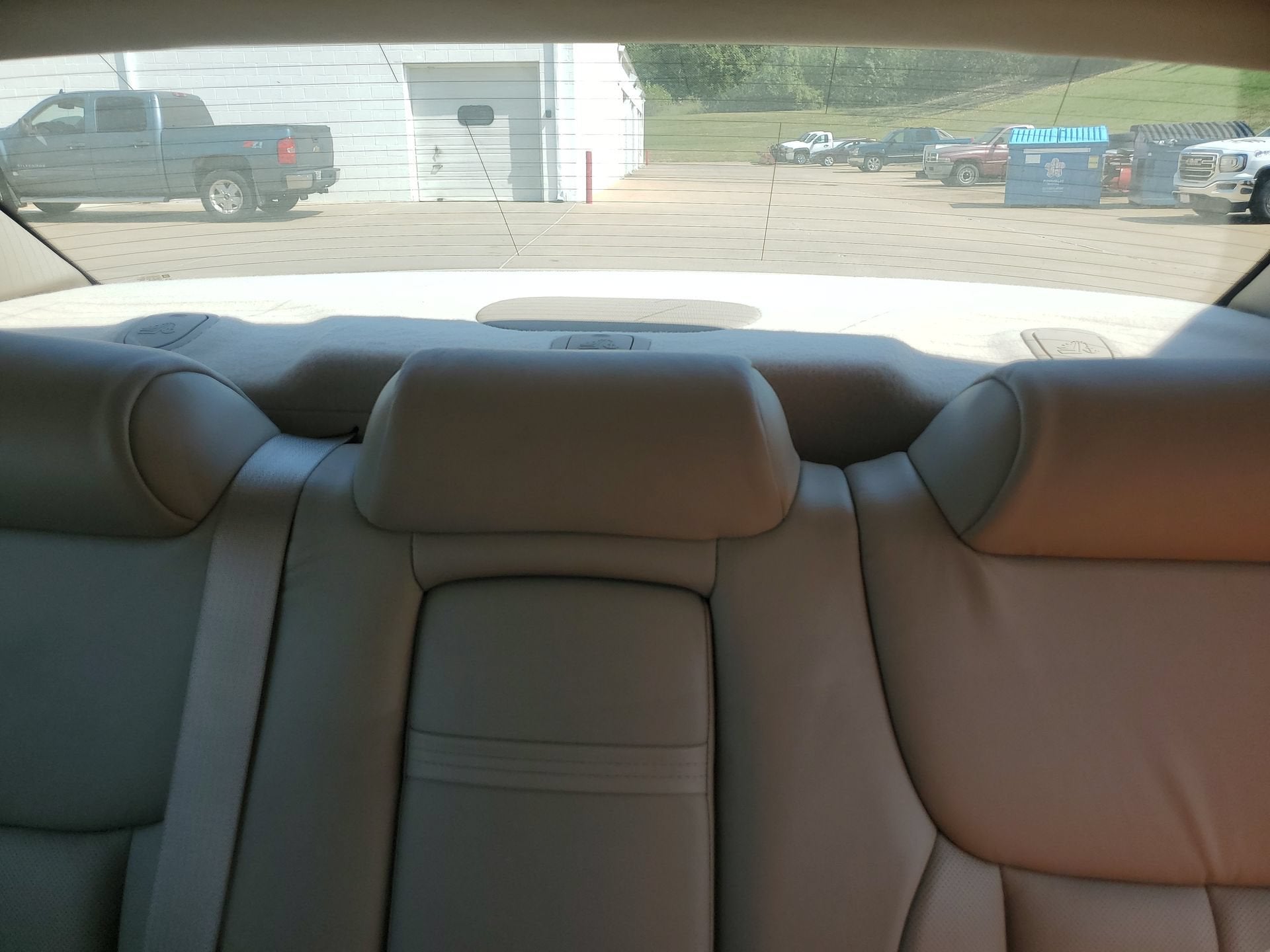 2009 Cadillac DTS w/1SB