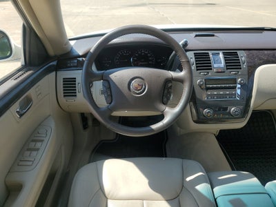 2009 Cadillac DTS w/1SB