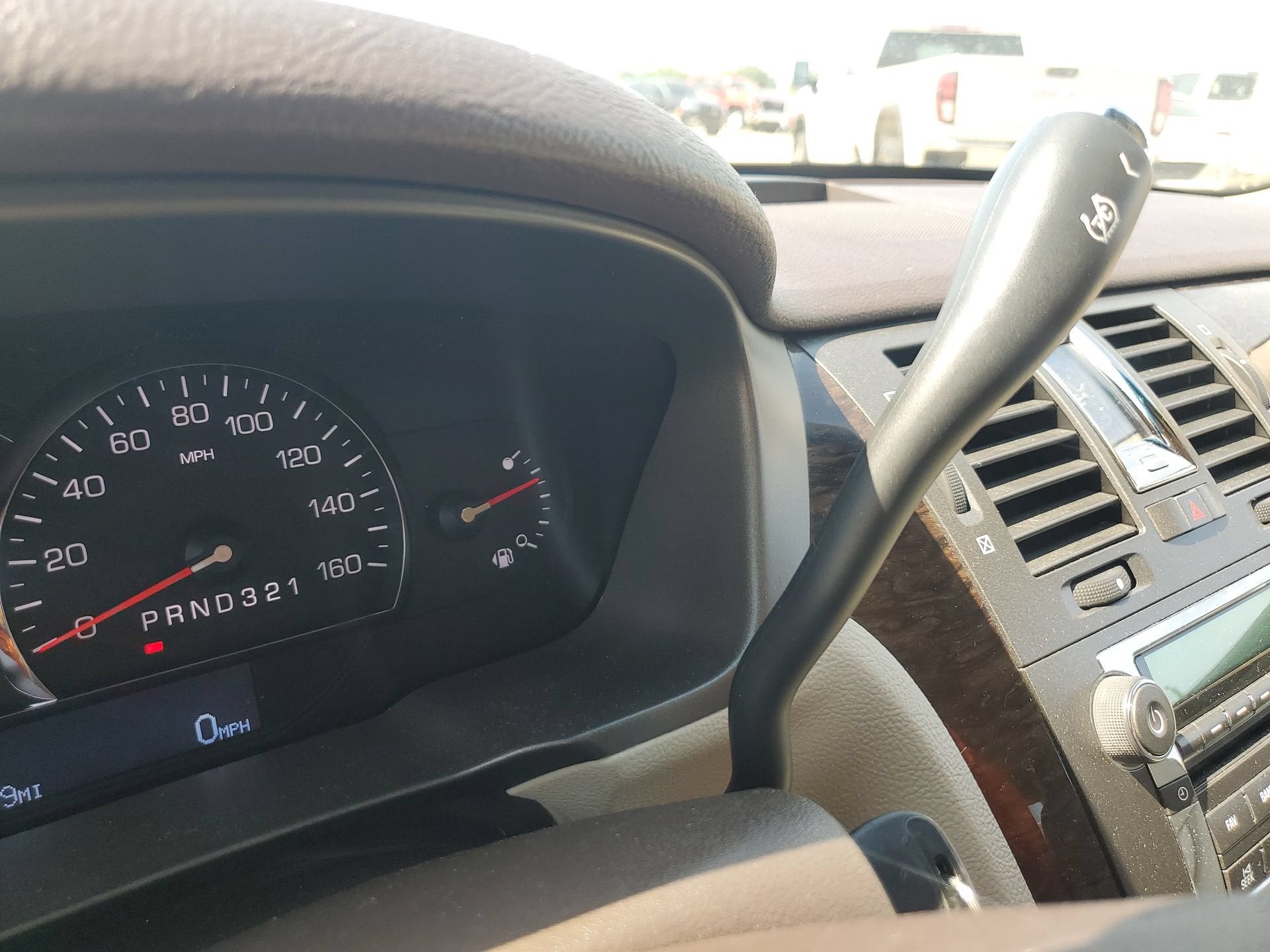 2009 Cadillac DTS w/1SB