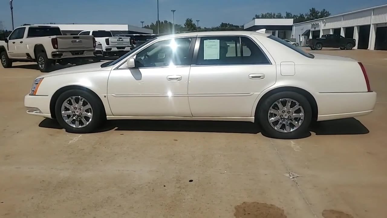 2009 Cadillac DTS w/1SB