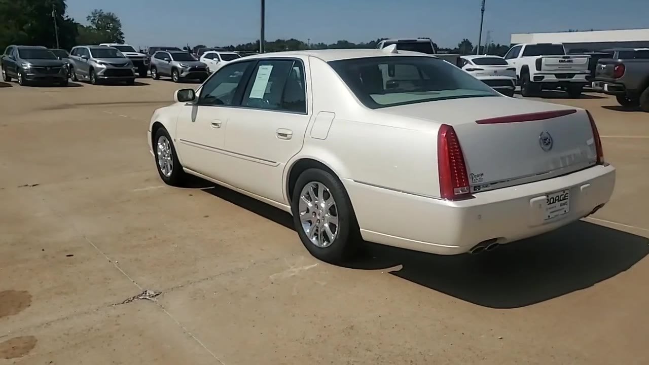 2009 Cadillac DTS w/1SB