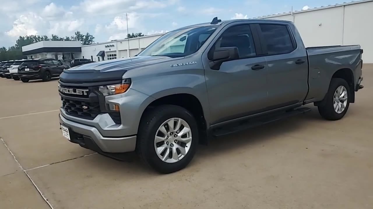 2024 Chevrolet Silverado 1500 Custom