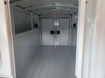 2026 GMC Savana Cutaway 3500 1WT