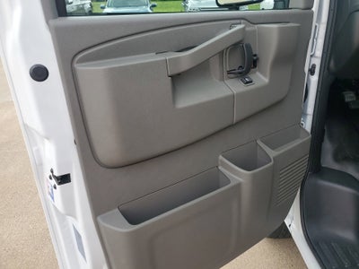 2026 GMC Savana Cutaway 3500 1WT