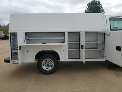 2026 GMC Savana Cutaway 3500 1WT