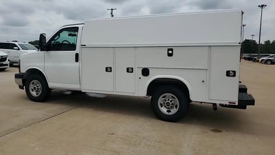 2026 GMC Savana Cutaway 3500 1WT
