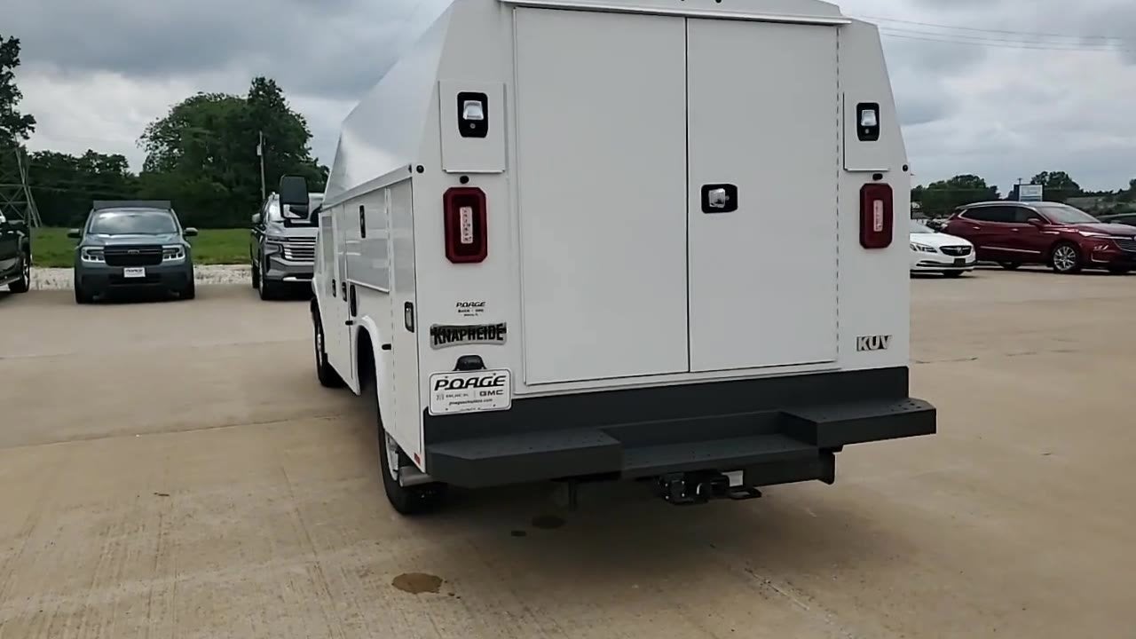 2026 GMC Savana Cutaway 3500 1WT