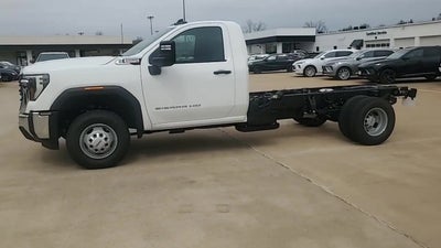 2026 GMC Sierra 3500 HD Chassis Cab Pro