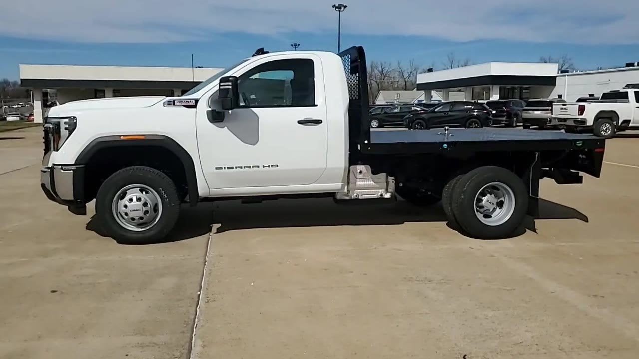 2026 GMC Sierra 3500 HD Chassis Cab Pro