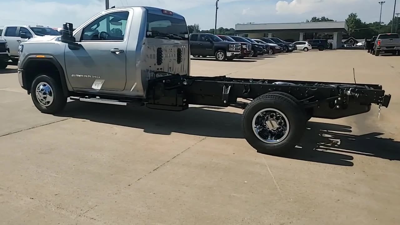 2026 GMC Sierra 3500 HD Chassis Cab SLE