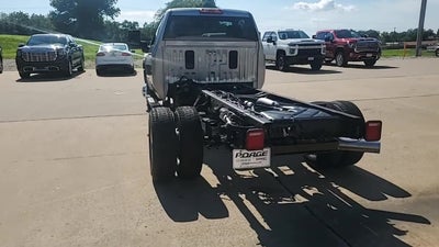 2026 GMC Sierra 3500 HD Chassis Cab SLE