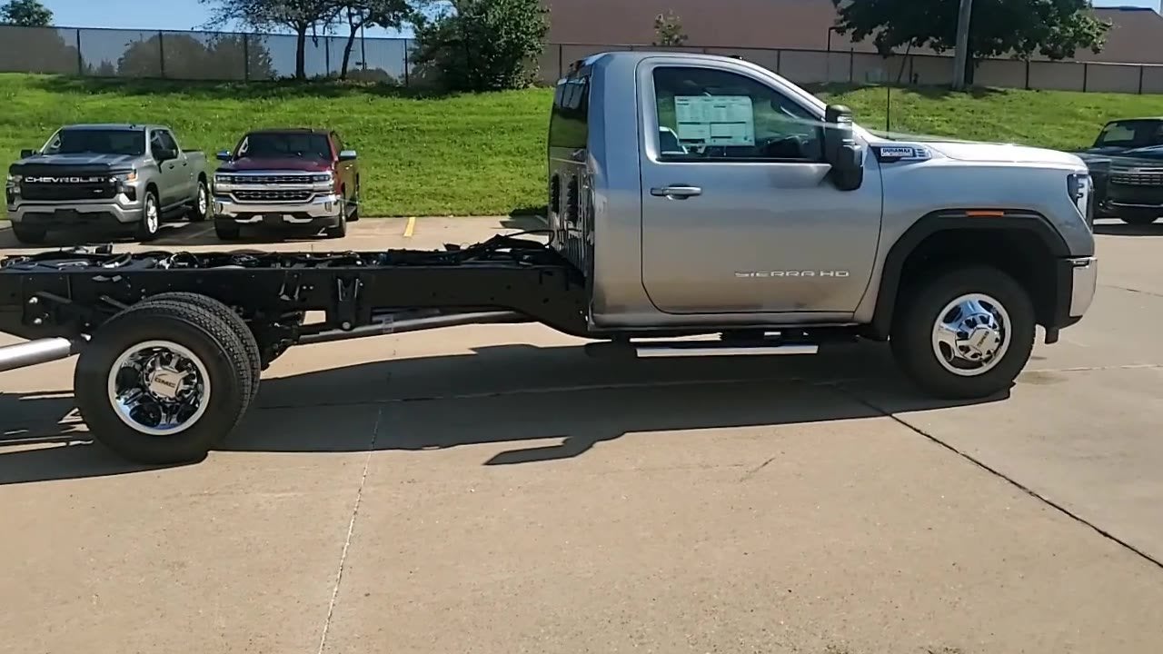 2026 GMC Sierra 3500 HD Chassis Cab SLE