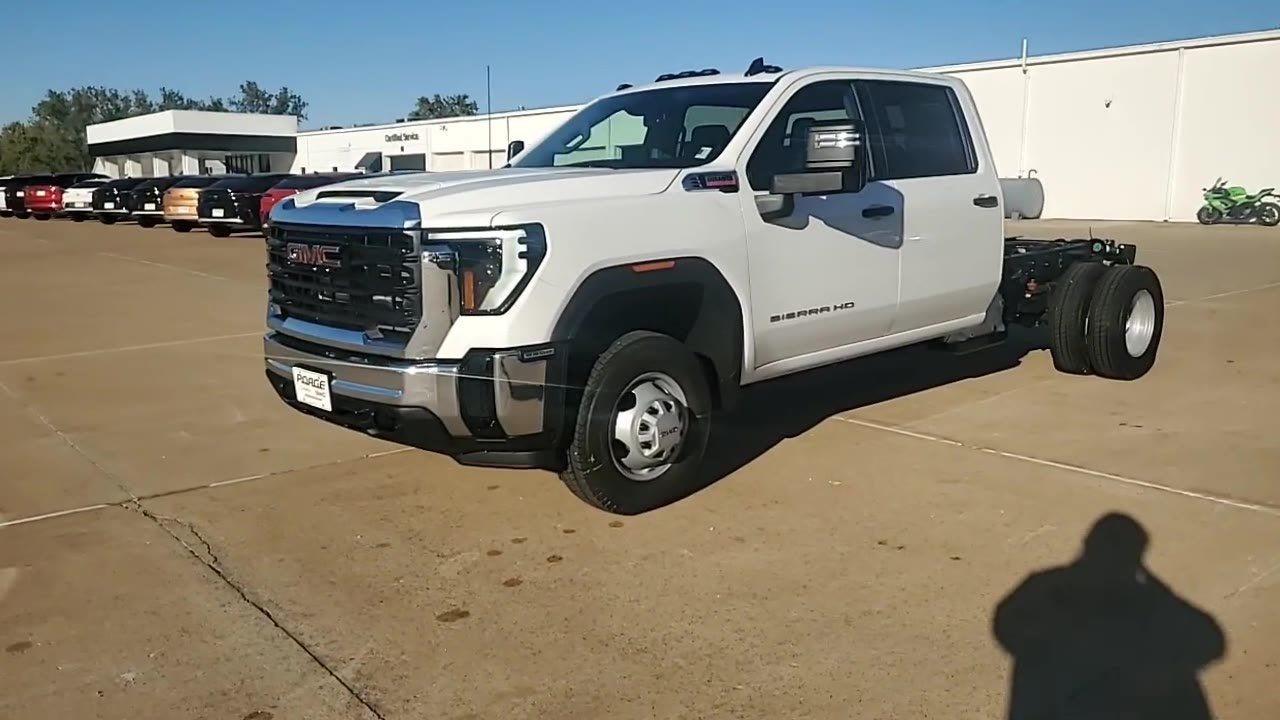 2026 GMC Sierra 3500 HD Chassis Cab Pro