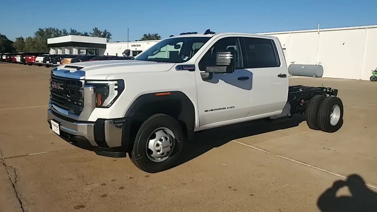 2026 GMC Sierra 3500 HD Chassis Cab Pro