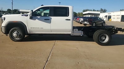 2026 GMC Sierra 3500 HD Chassis Cab Pro
