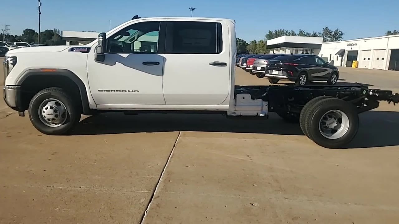 2026 GMC Sierra 3500 HD Chassis Cab Pro