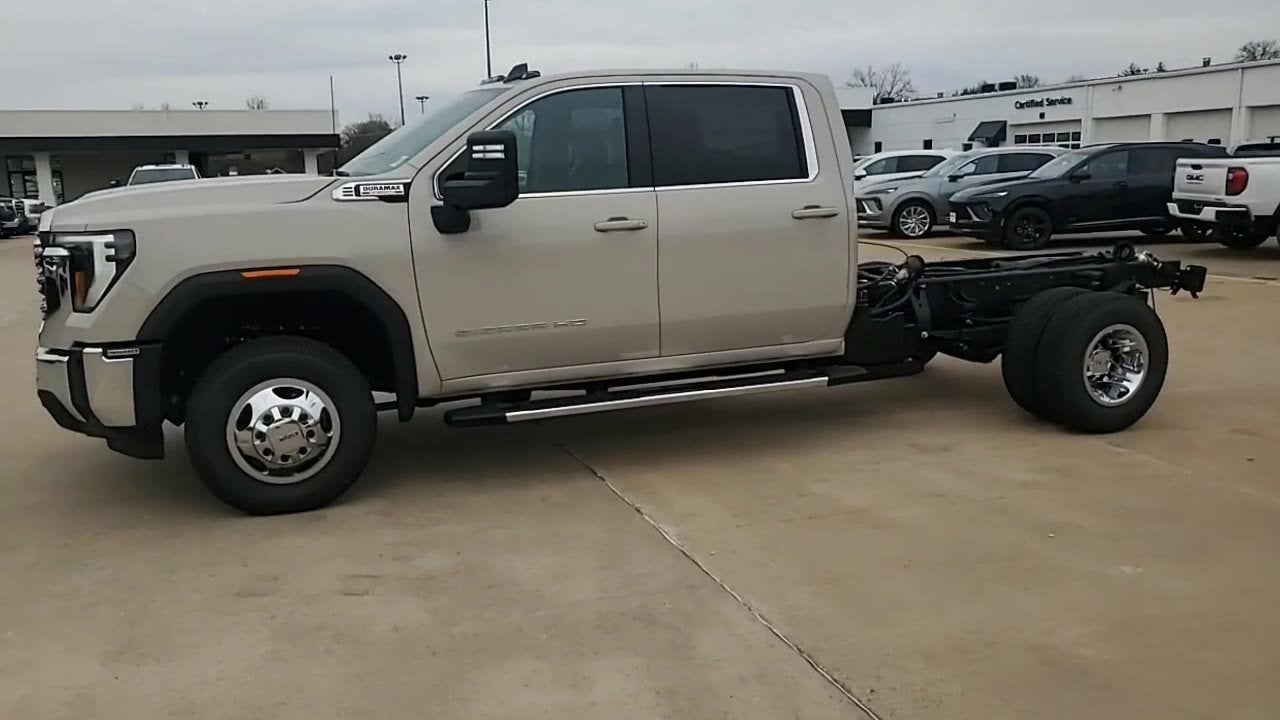 2026 GMC Sierra 3500 HD Chassis Cab SLE