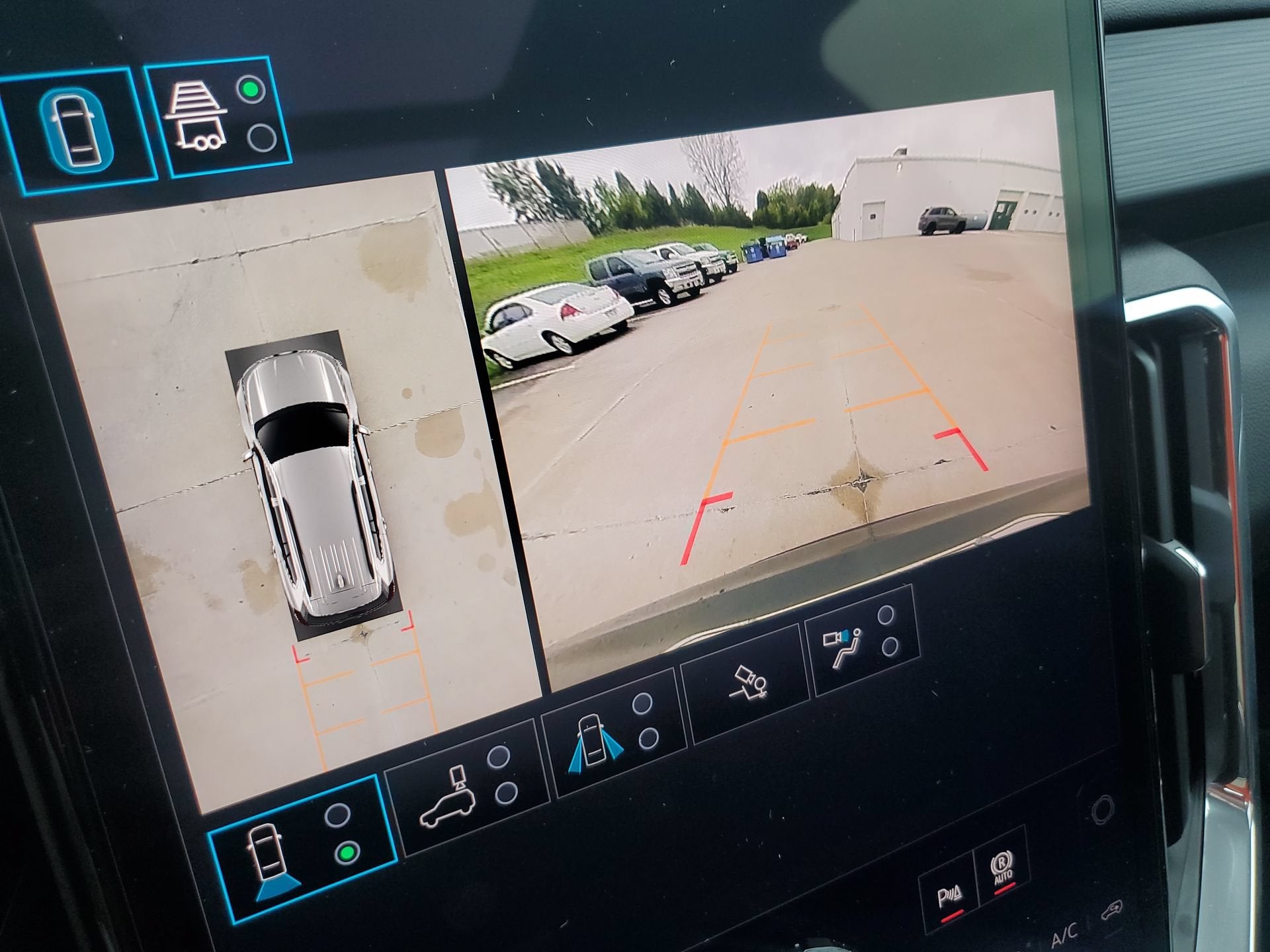 2027 GMC Acadia Elevation - Photo 23