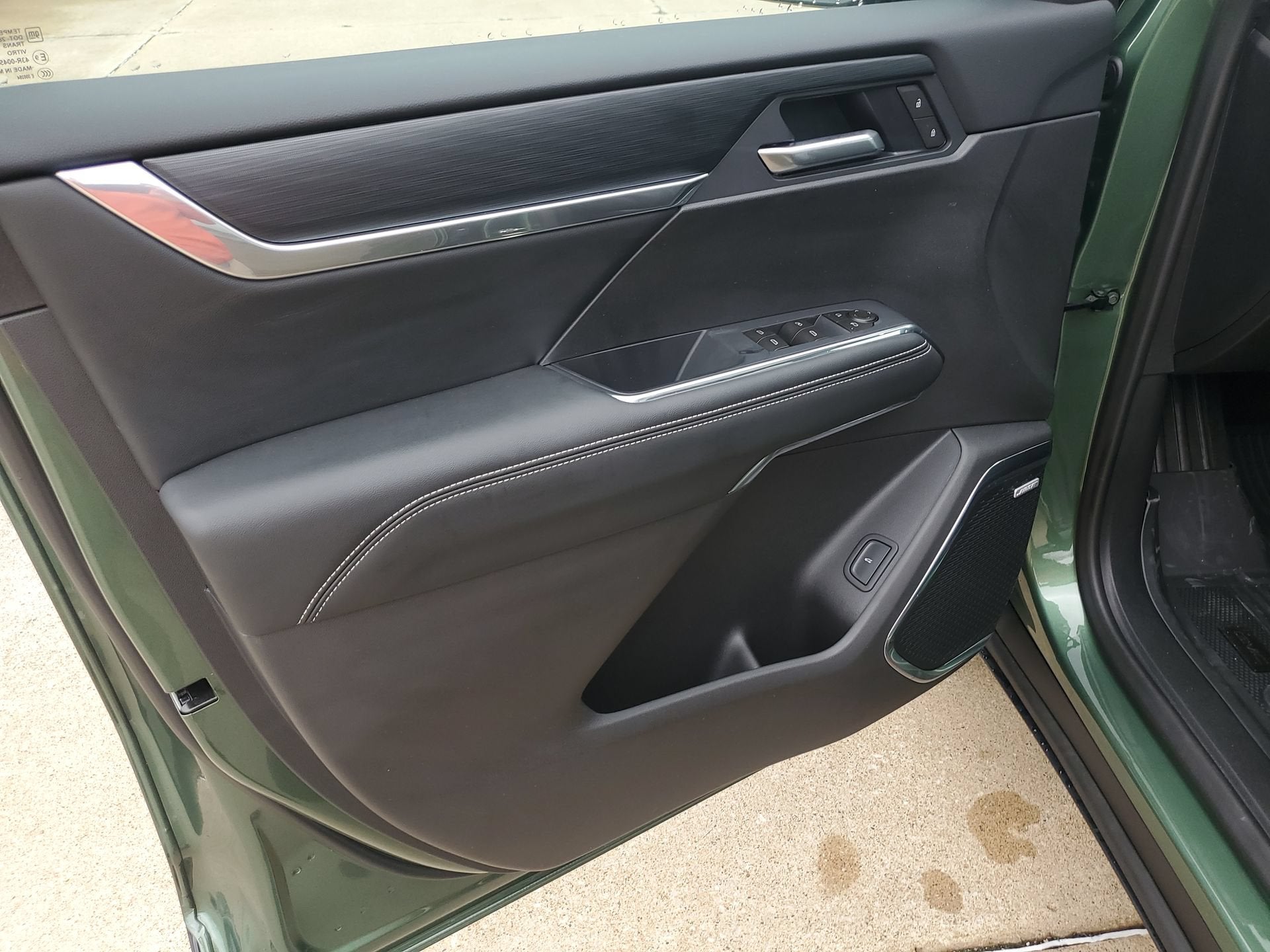 2027 GMC Acadia Elevation - Photo 30