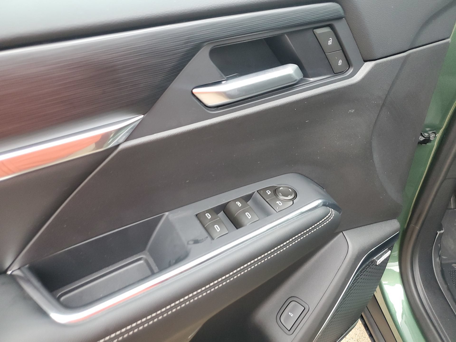 2027 GMC Acadia Elevation - Photo 31