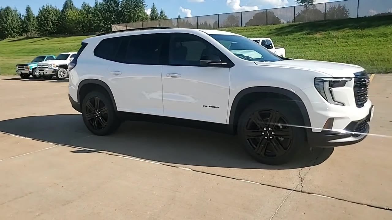 2027 GMC Acadia Elevation