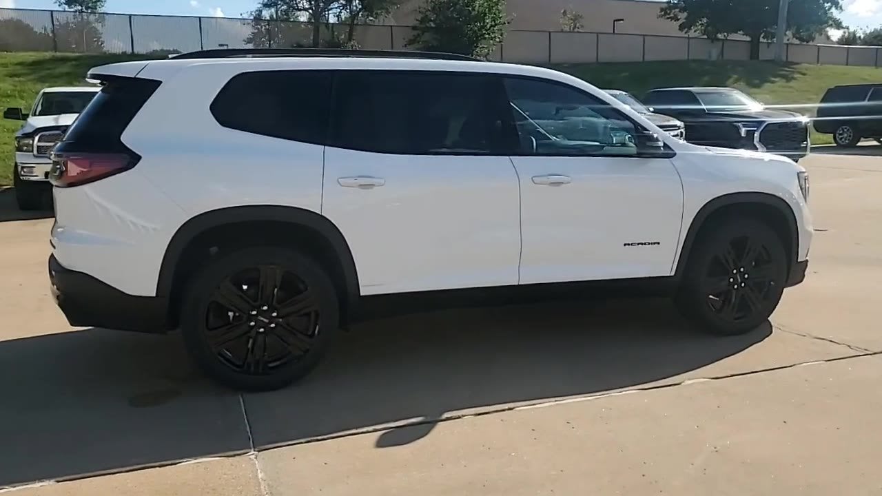 2027 GMC Acadia Elevation
