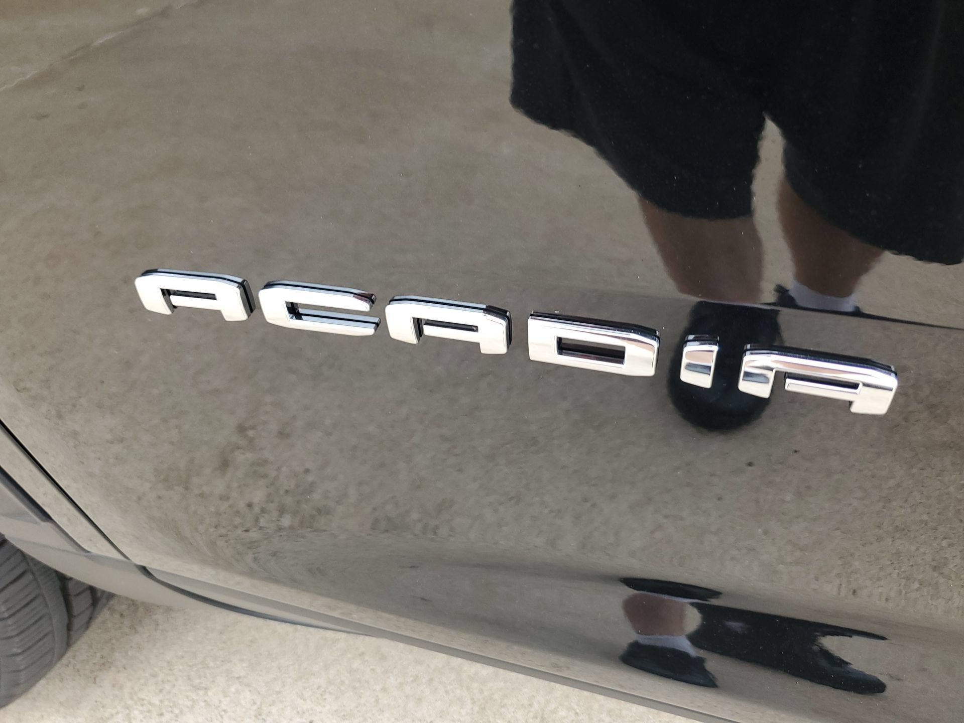 2027 GMC Acadia Elevation