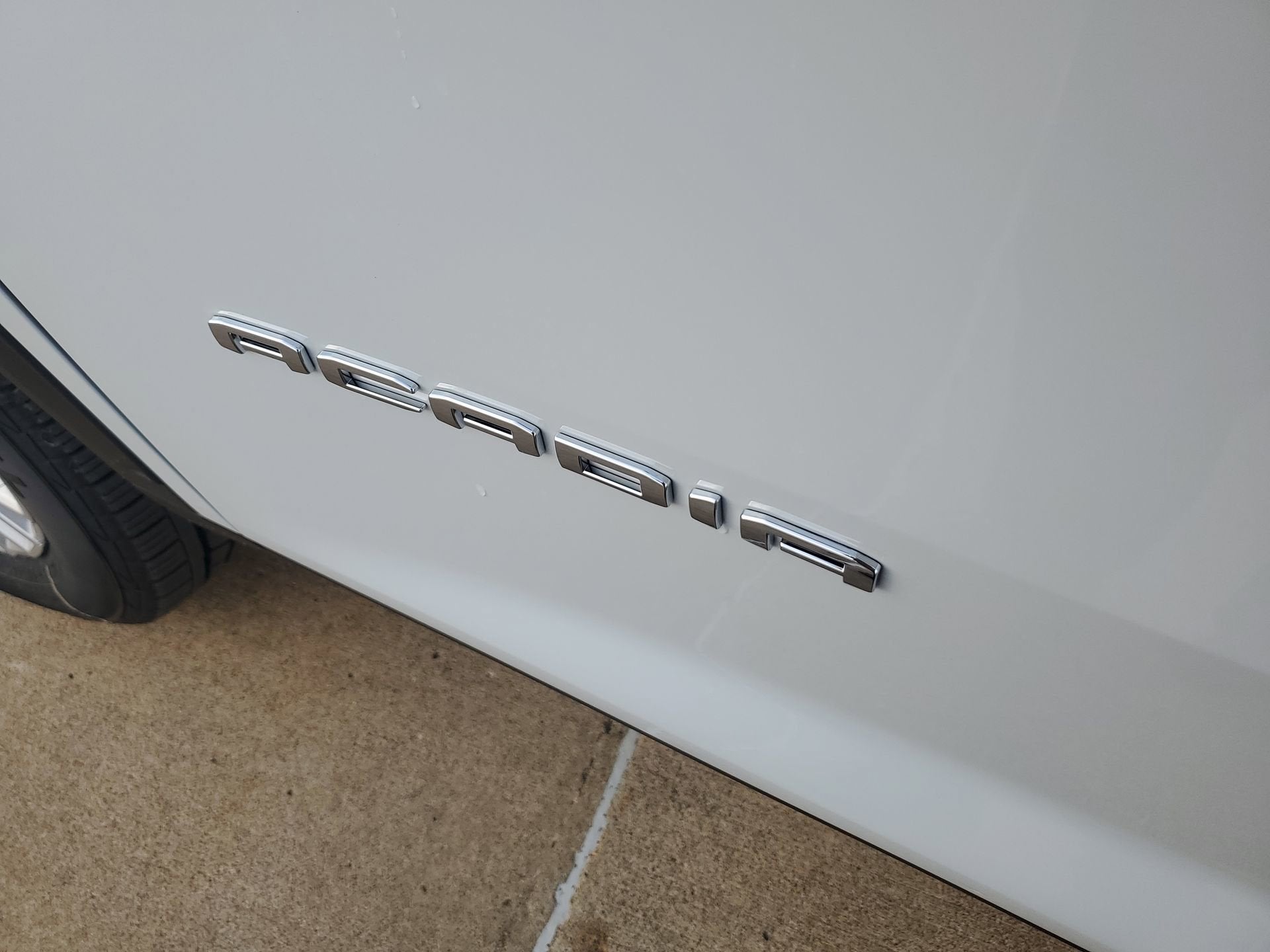 2026 GMC Acadia Elevation