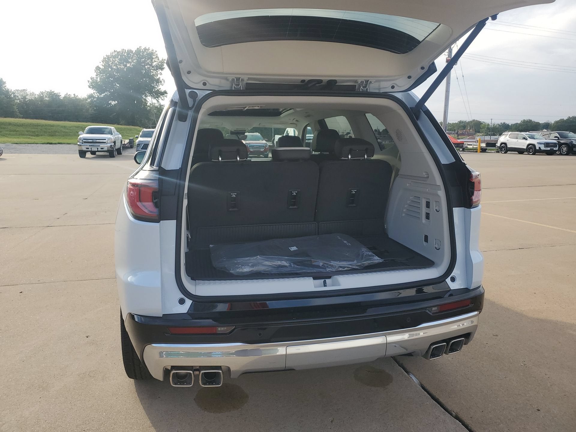 2027 GMC Acadia Denali