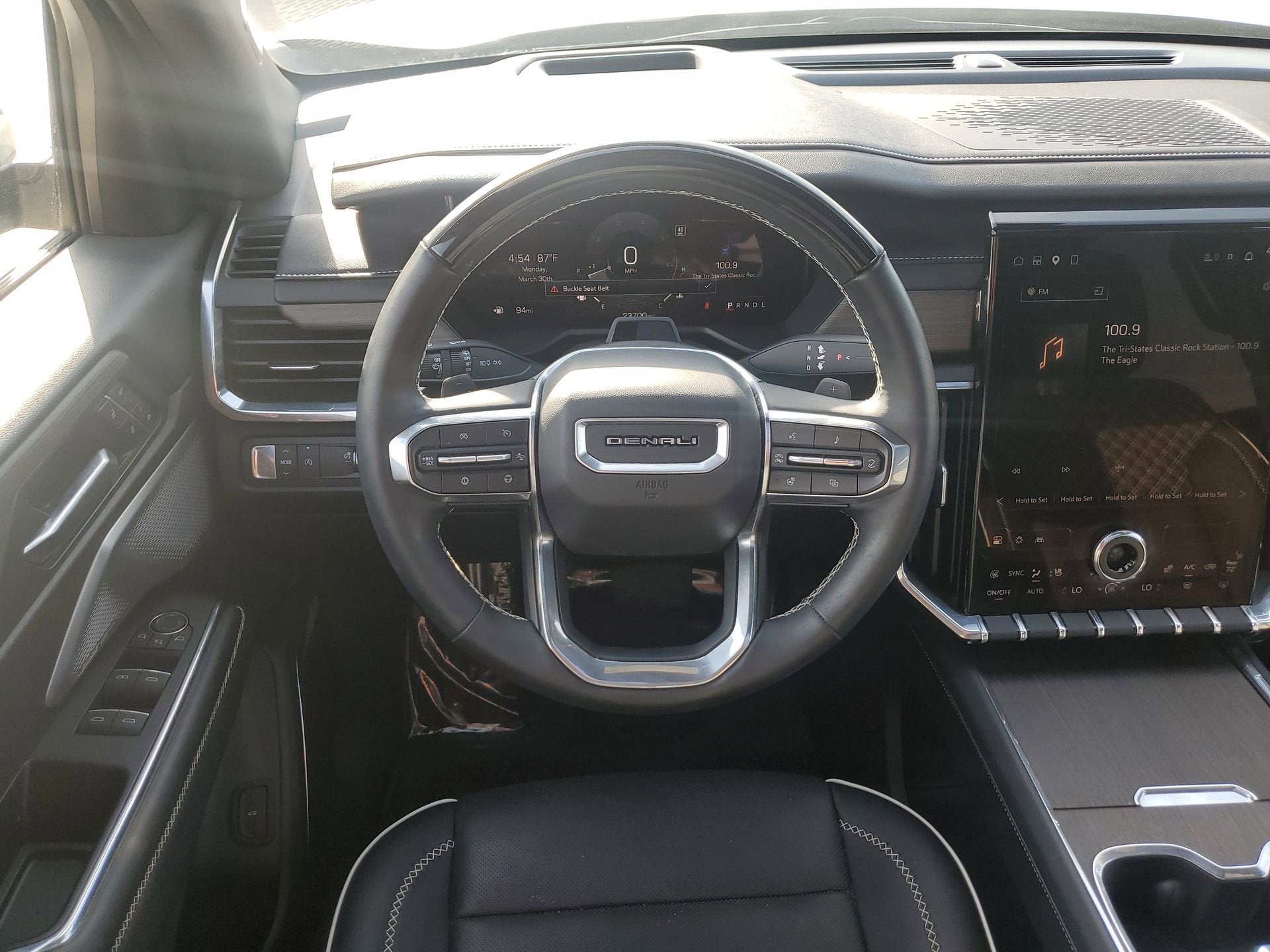 2024 GMC Acadia Denali