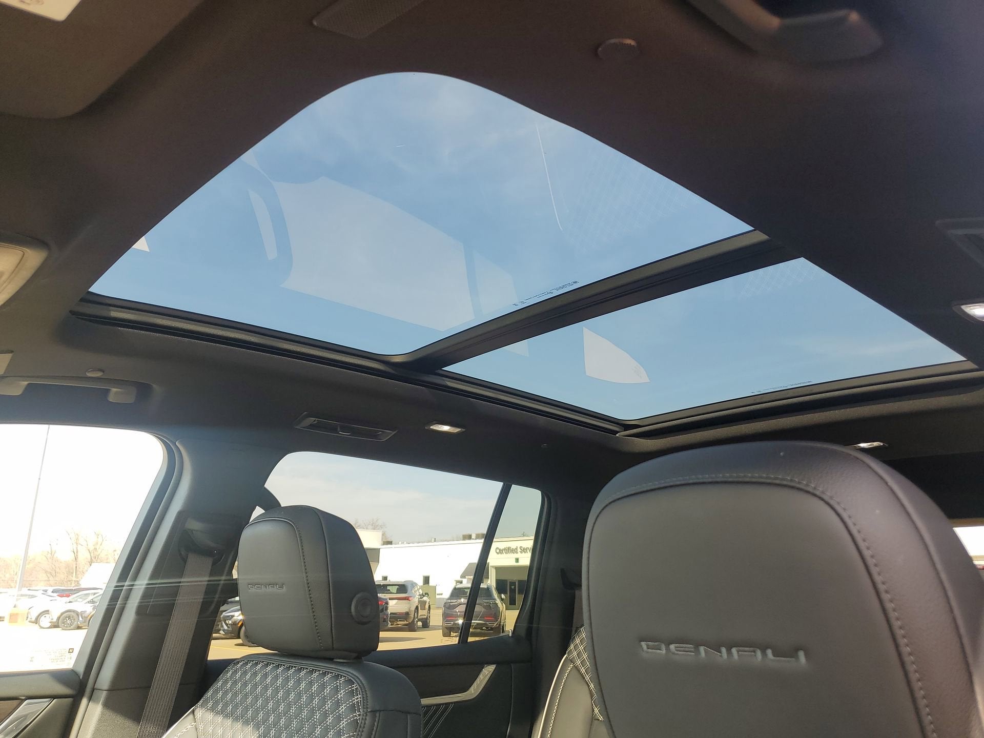 2024 GMC Acadia Denali