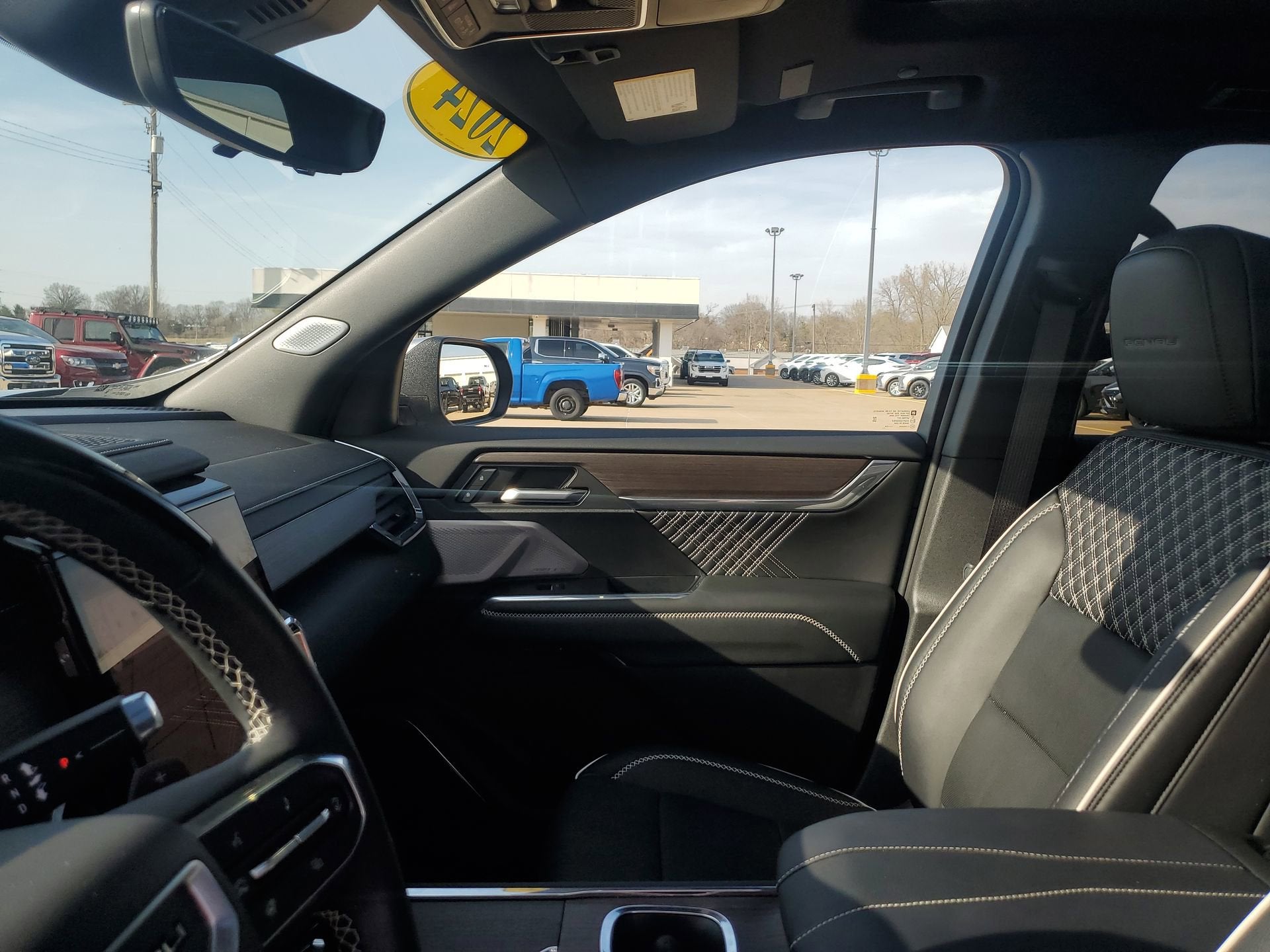 2024 GMC Acadia Denali