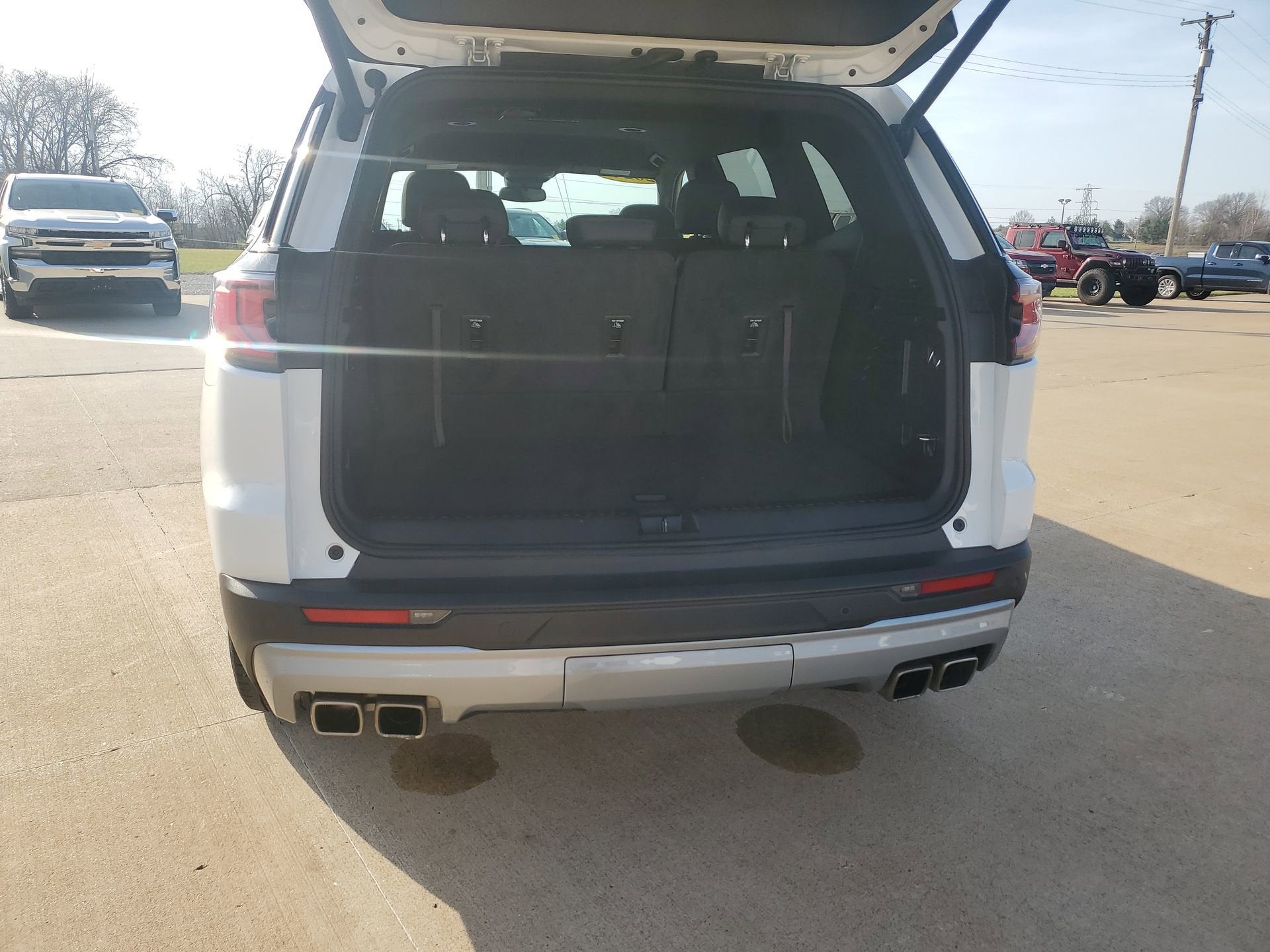 2024 GMC Acadia Elevation