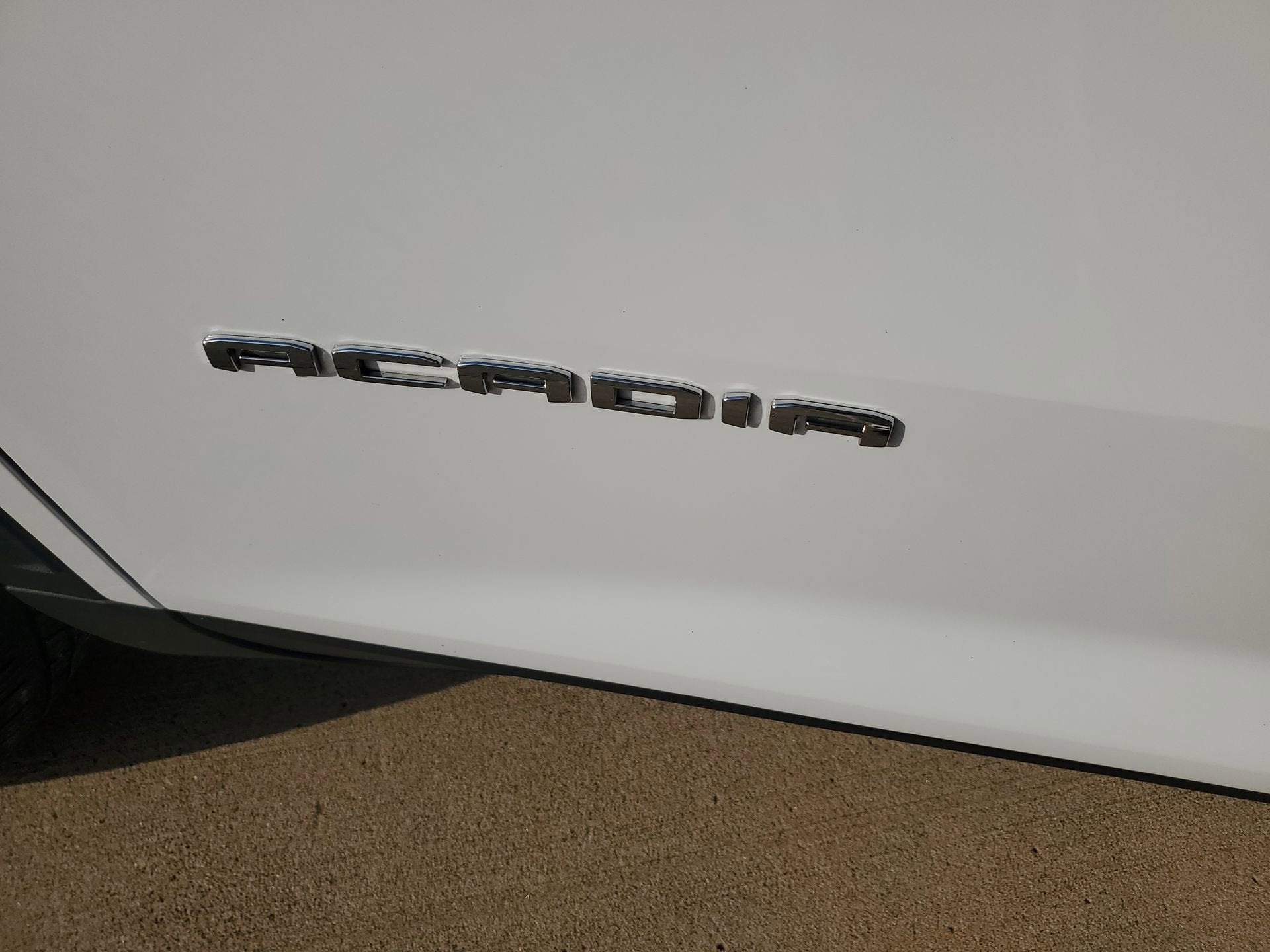 2024 GMC Acadia Elevation