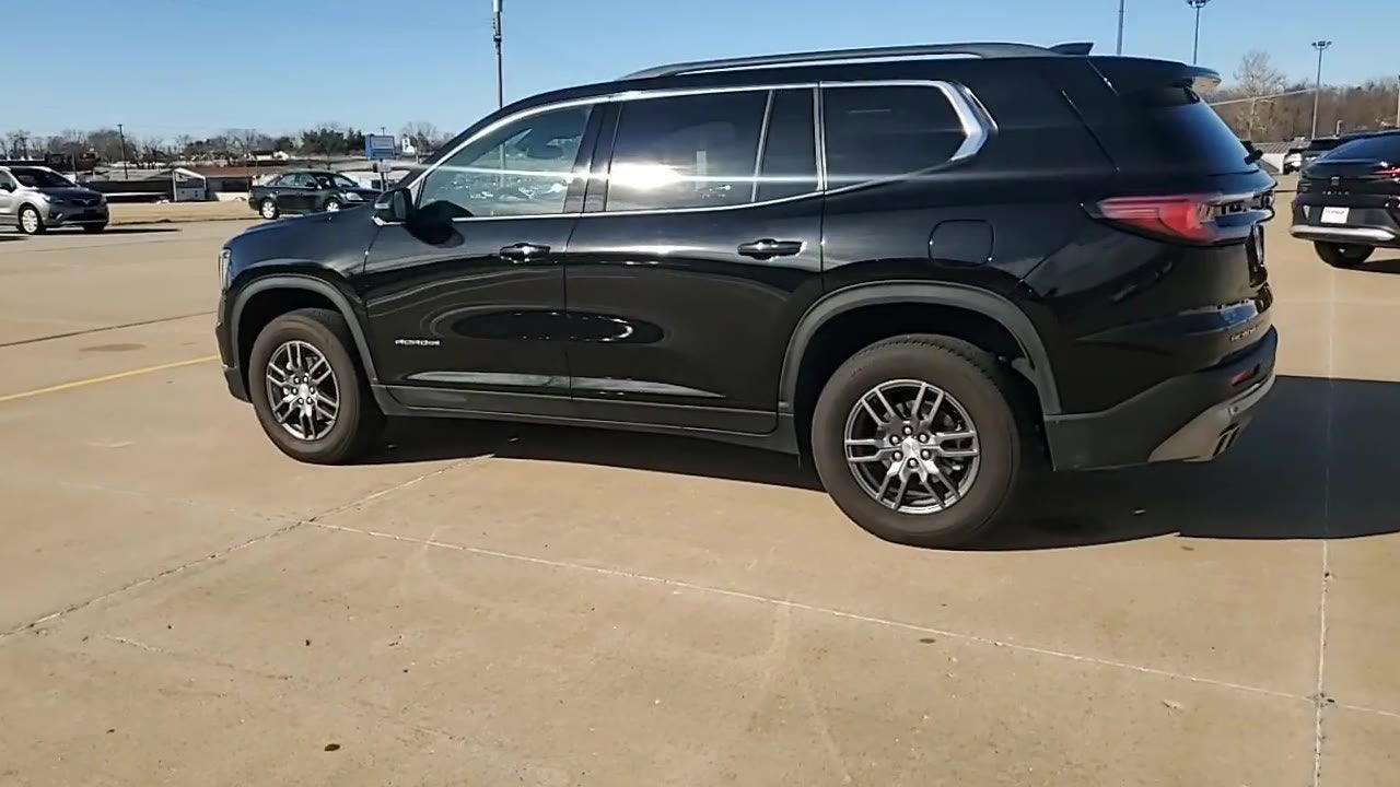 2025 GMC Acadia Elevation