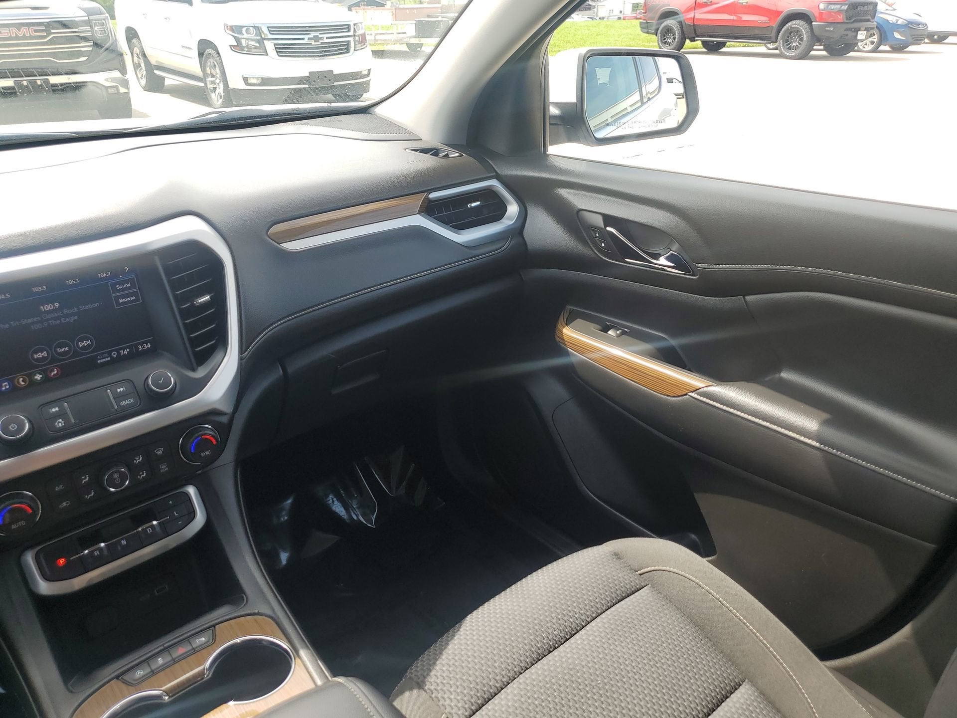 2021 GMC Acadia SLE