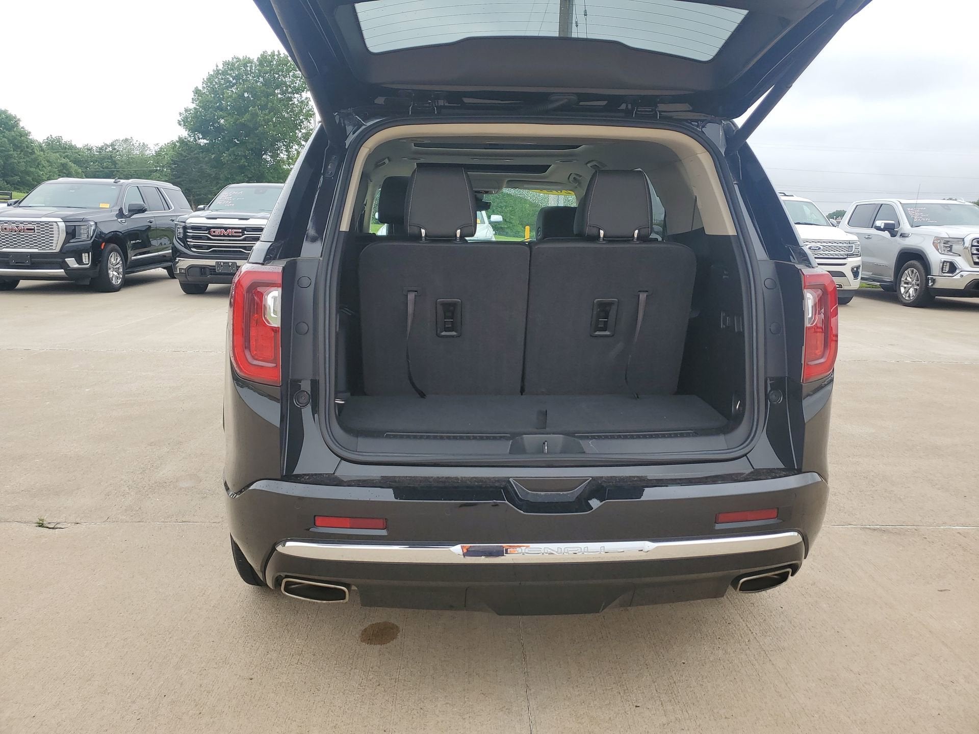 2021 GMC Acadia Denali