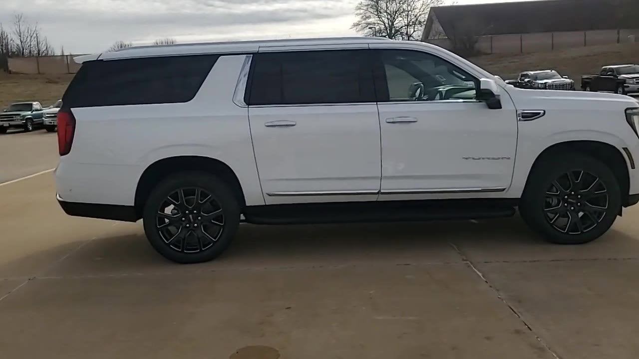 2026 GMC Yukon XL Elevation