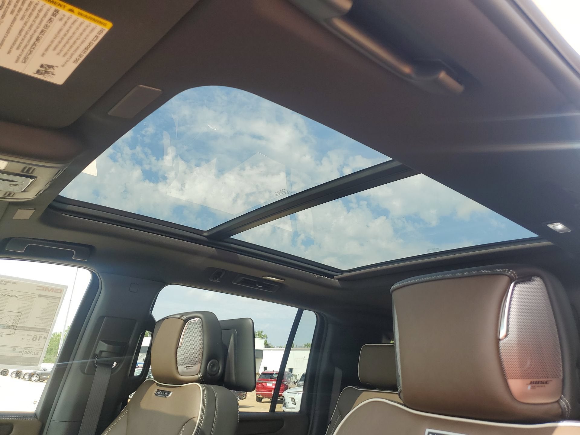 2026 GMC Yukon XL Denali Ultimate - Photo 27