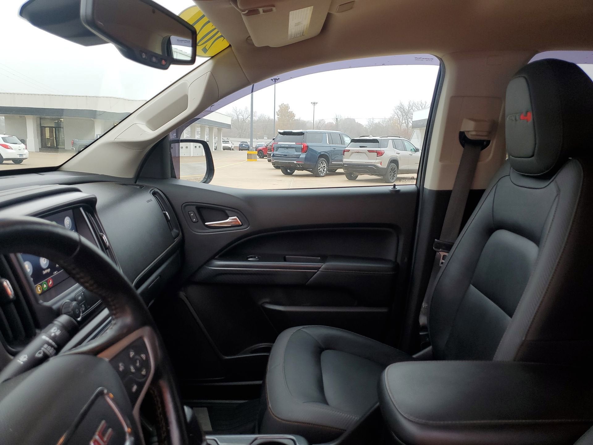 2021 GMC Canyon AT4 - Leather