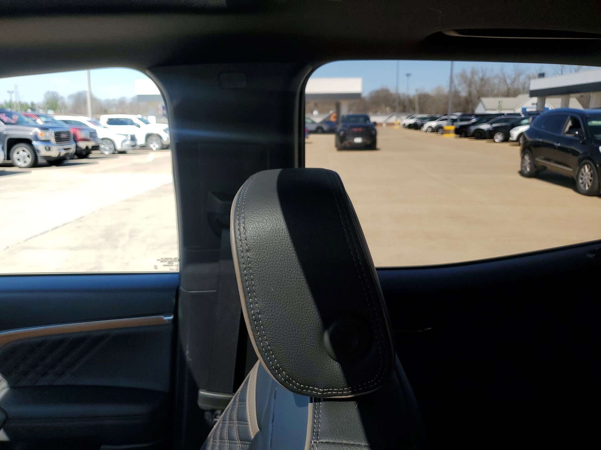 2025 GMC Canyon Denali