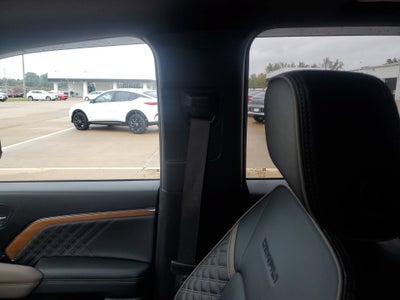 2025 GMC Canyon Denali