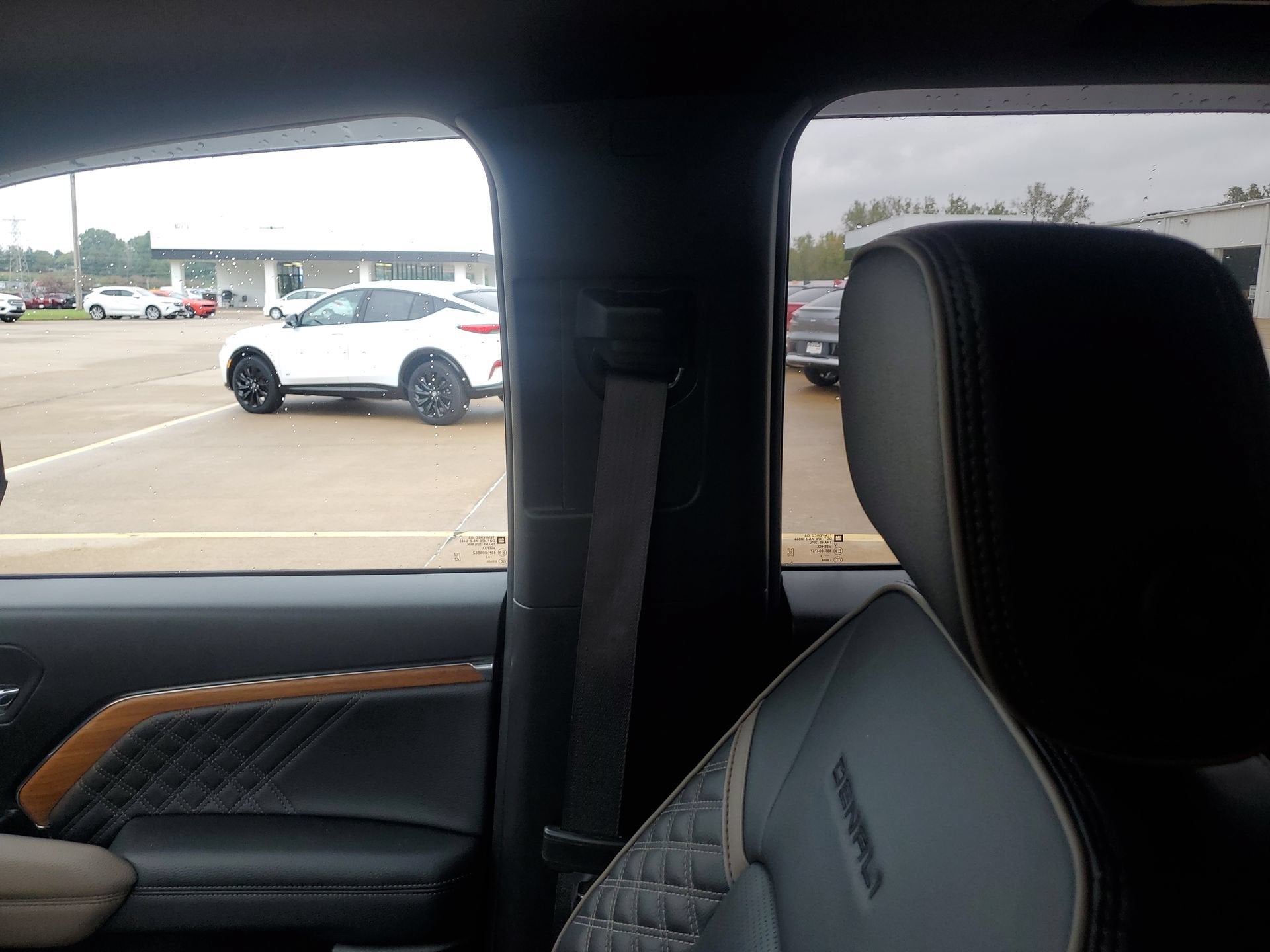 2025 GMC Canyon Denali